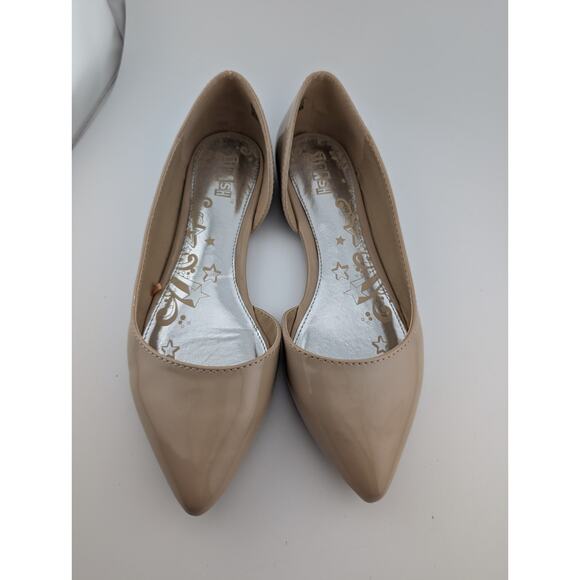 Brash Women's Size 6 Ballet Flats Beige Nude Faux Patent Leather Pointy With Box - Picture 4 of 10